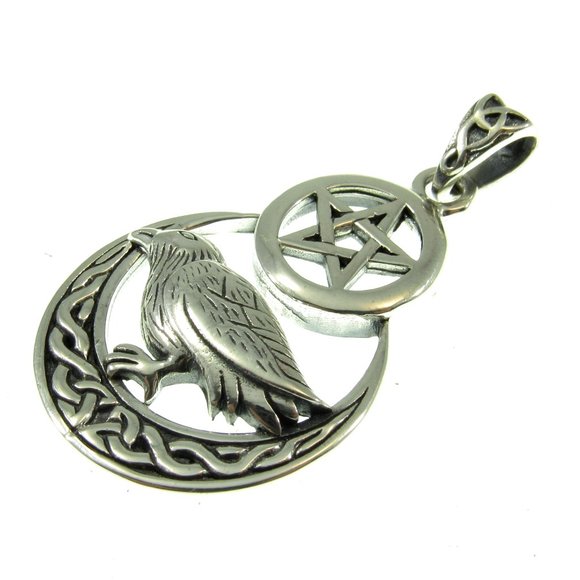 Solid 925 Sterling Silver Raven on Celtic Crescent Moon Pentacle Pendant - Picture 4 of 5
